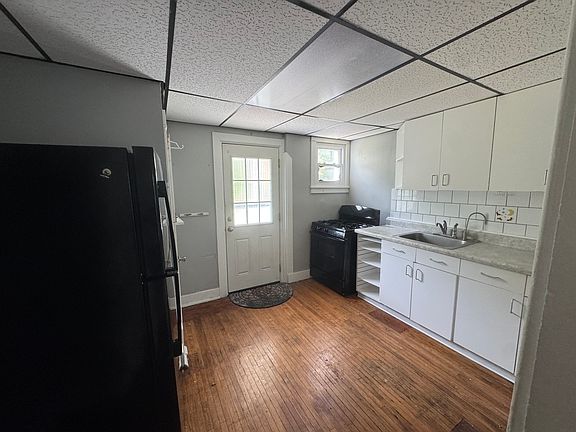 3rd image of 647 Hardin Ave #A