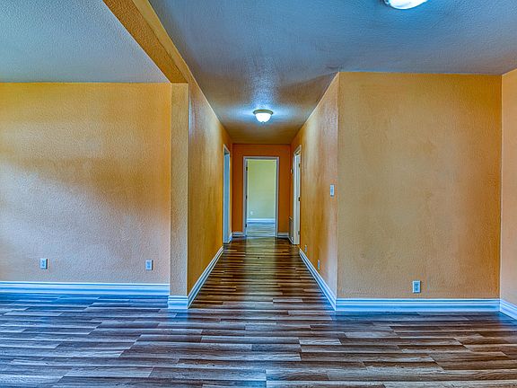 5th image of 1905 Gillis St