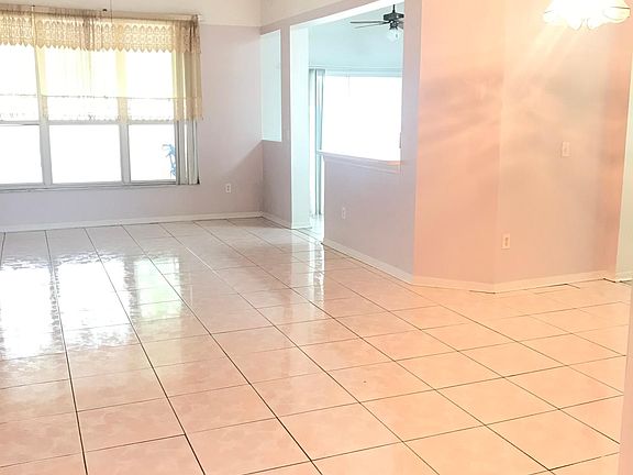 4th image of 8855 Cypress Hammock Dr