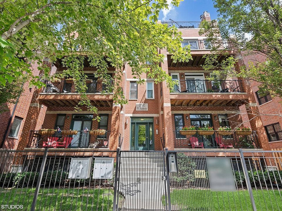 1st image of 2702 W Montrose Ave APT 3W