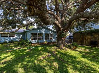 7 Palm Dr, Yankeetown, FL 34498