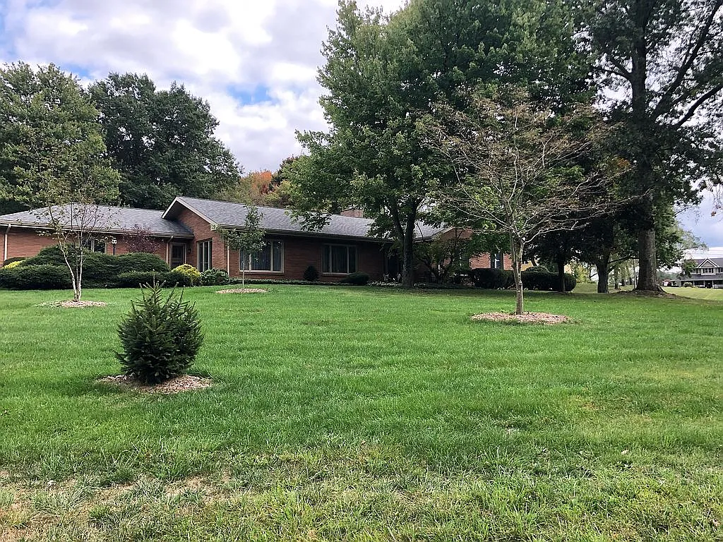 120 Lynwood Dr photo 1