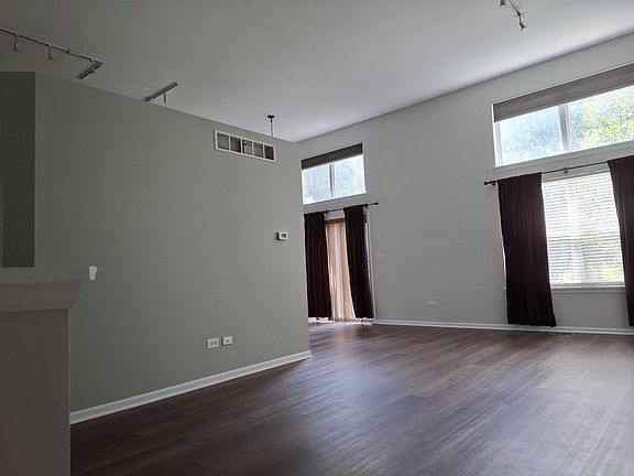 4th image of 725 Littleton Trl #50-4