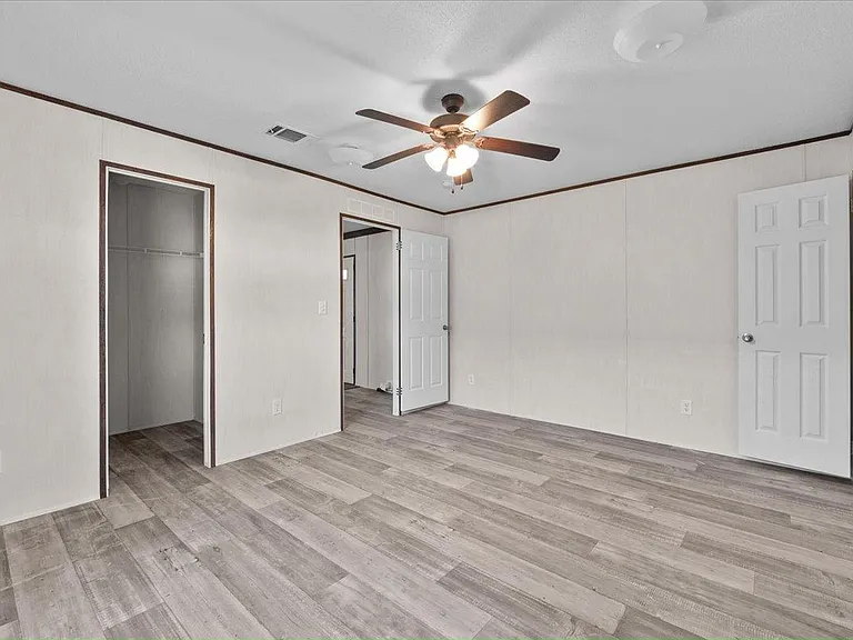 Auburndale Estates — Photo 22