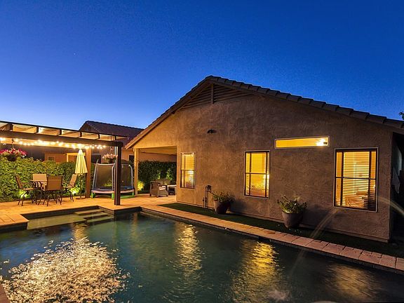 Beautiful backyard!