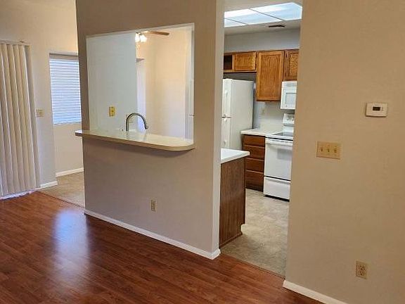 5th image of 930 N Mesa Dr Unit 2014