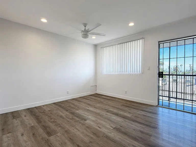 2226 Lewis Ave — Photo 1