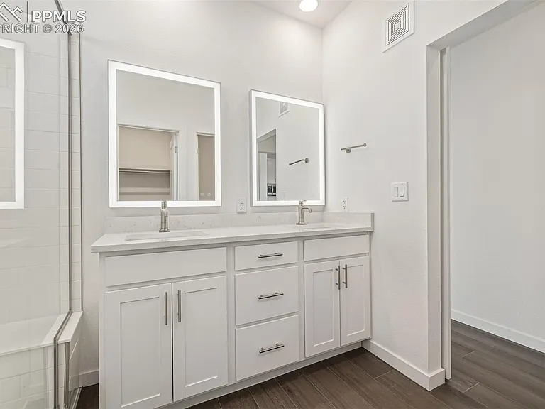 2252 Arikaree Hts #303 — Photo 15