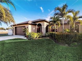 132 SE 27th Terrace Cpe, Coral, FL 33904