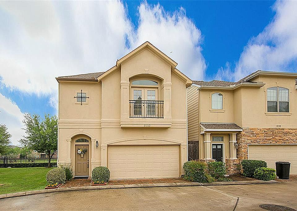1st image of 9137 Lago Crest Dr