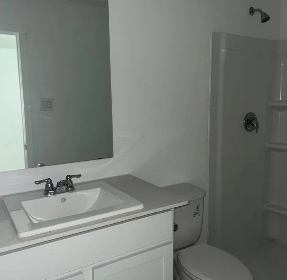 3 bed, 2.5 bath, 1206 sqft, $1,800 — Photo 4