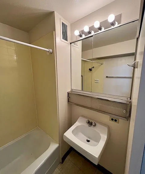 STUDIO BATHROOM VANITY