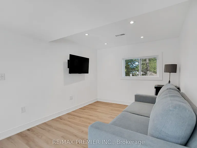 891 Tiny Beaches Rd S — Photo 26