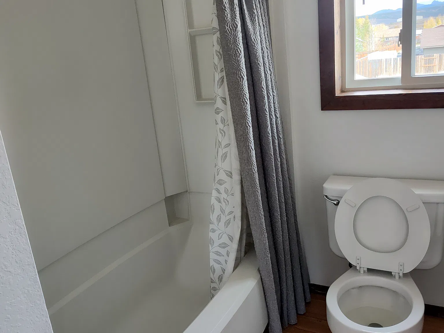 2 bed, 1.5 bath, $1,495 — Photo 4