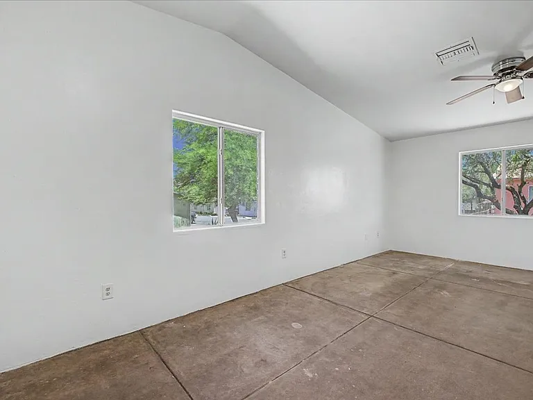 81 E Laguna St #1 & 2 — Photo 9