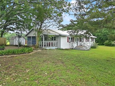 1251 County Road 4818, Wolfe City, TX, 75496