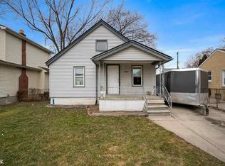 23051 Piper Ave, Eastpointe, MI 48021