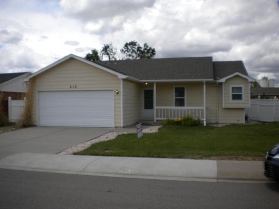 1st image of 614 Cornerstone Dr