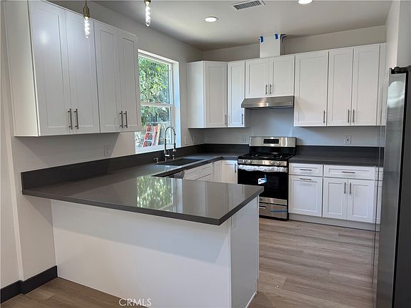 5th image of 1417 W 3rd St