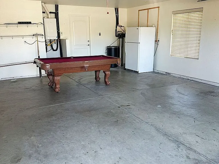 2709 Citrine Ave — Photo 3