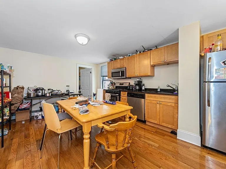 44 Hillside St #2E — Photo 17