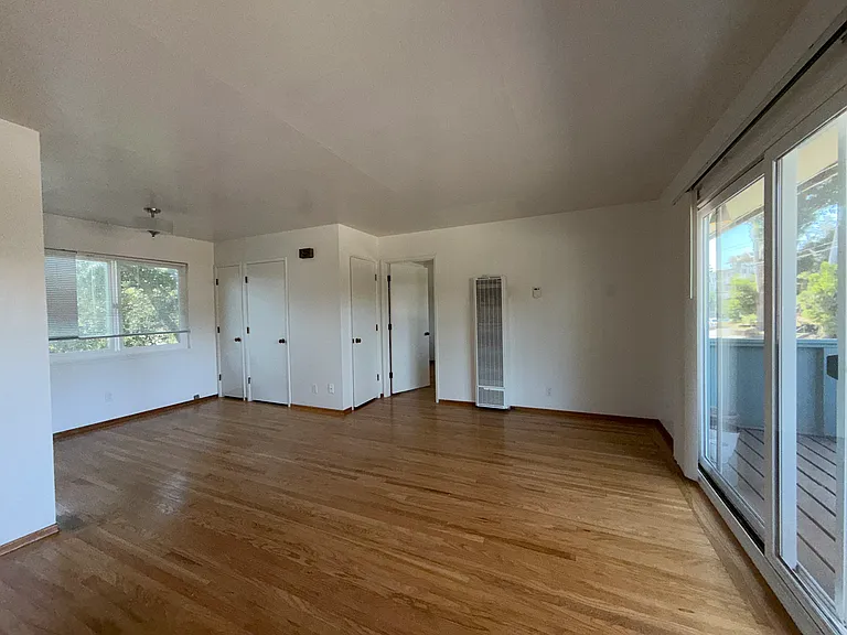 836 El Camino Real #5 — Photo 2