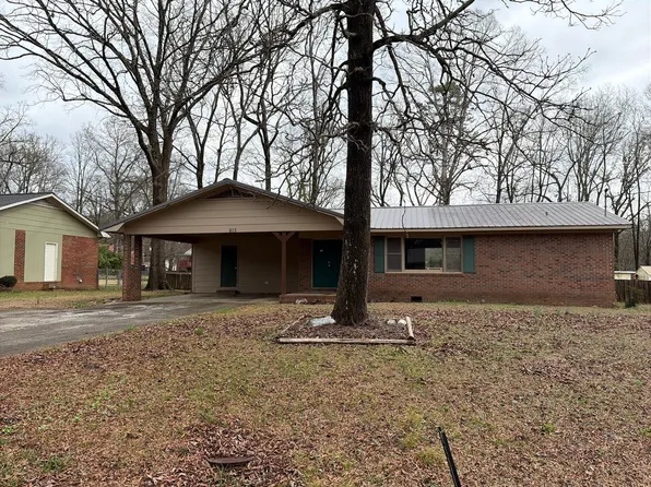 813 Hilton Rd, Anniston, AL 36207