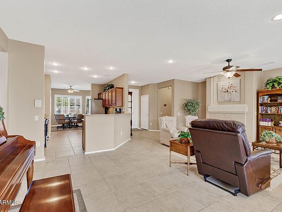 4th image of 16481 W CENTURY PLANT Drive