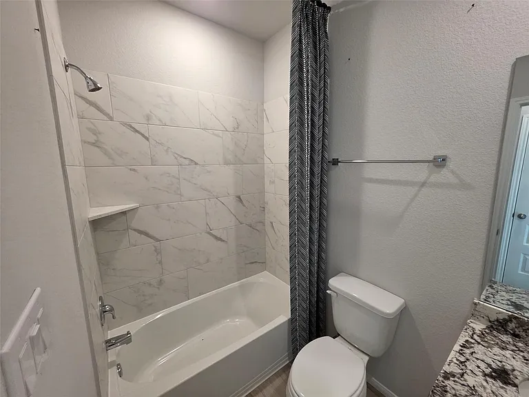 110 Elm Tree Cir — Photo 13