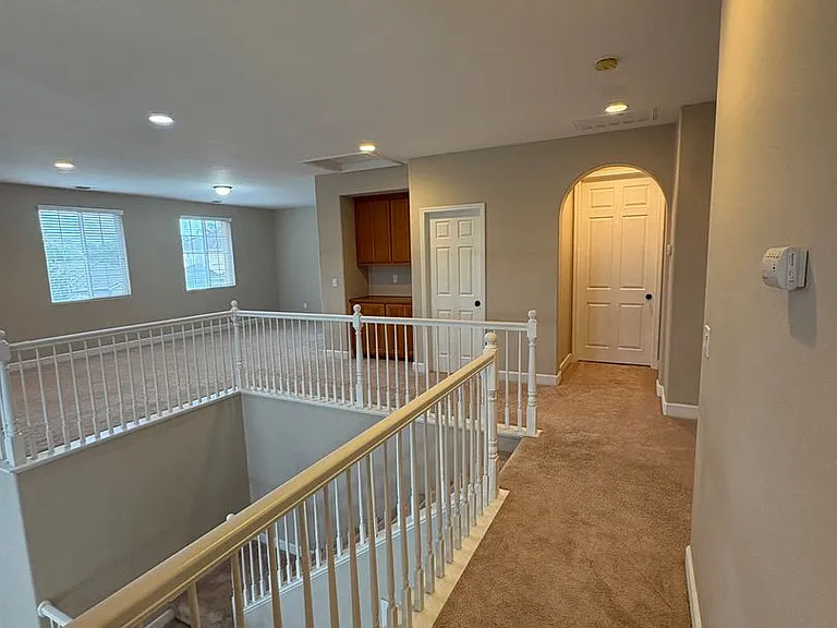 3116 W Buena Vista Ave — Photo 42