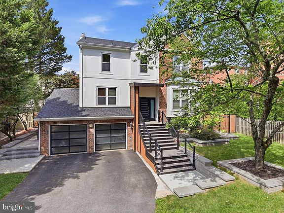 3rd image of 4416 Sangamore Rd