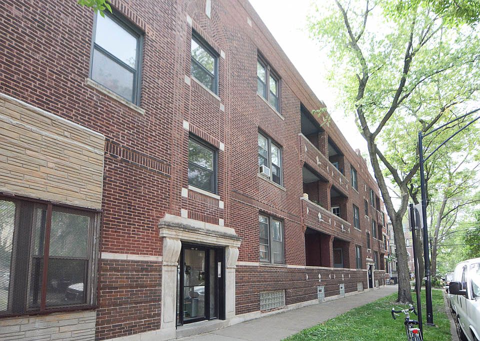 1st image of 953 N Hoyne Ave #1