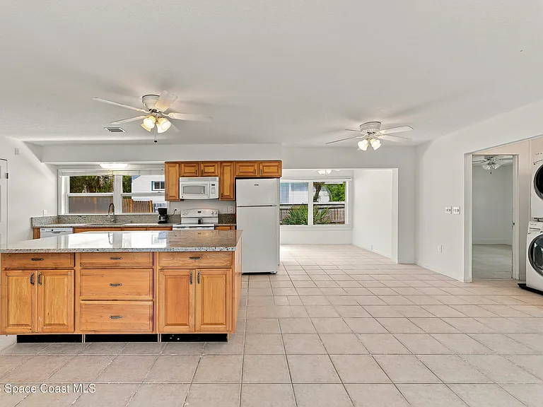 215 Pelican Dr — Photo 23