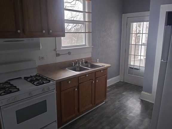 4th image of 1614 Lasalle Ave APT B