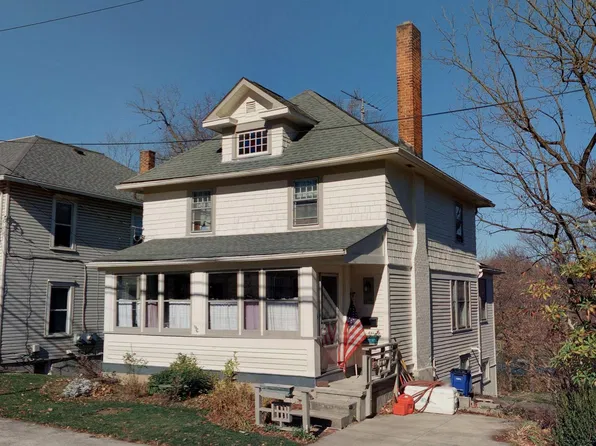 286 W William St, Delaware, OH 43015