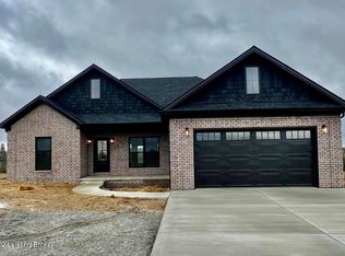 181 Scenic Hill Dr, Lebanon, KY 40033