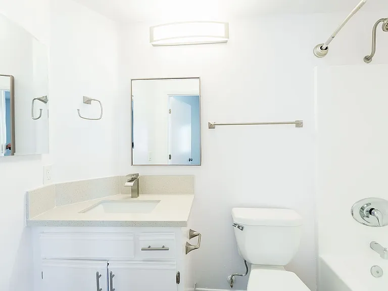 14900 Moorpark Street — Photo 54