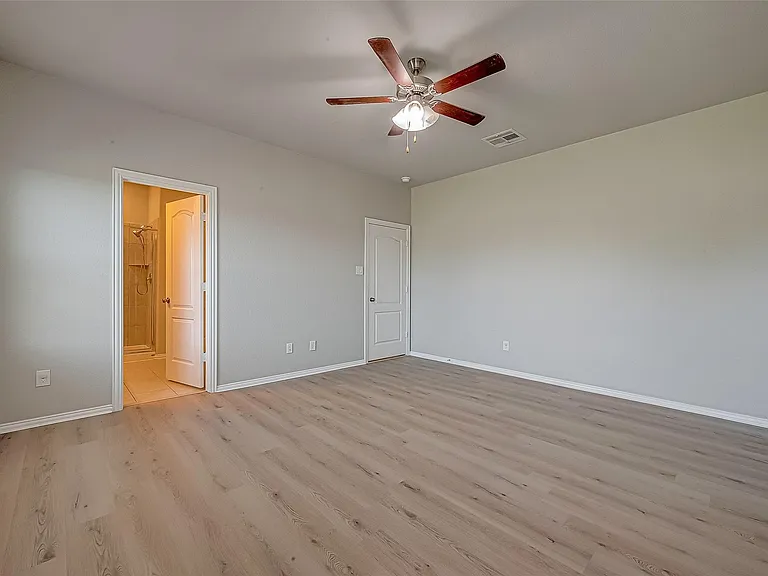 31803 Wellington Pass — Photo 33