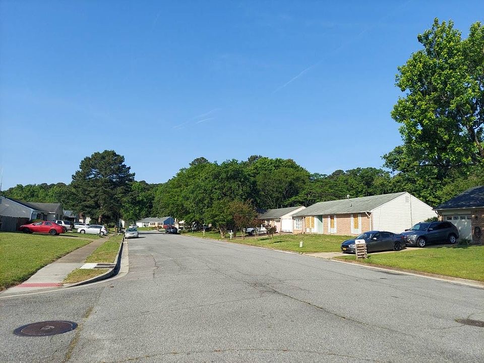 2nd image of 3408 Woodbaugh Dr