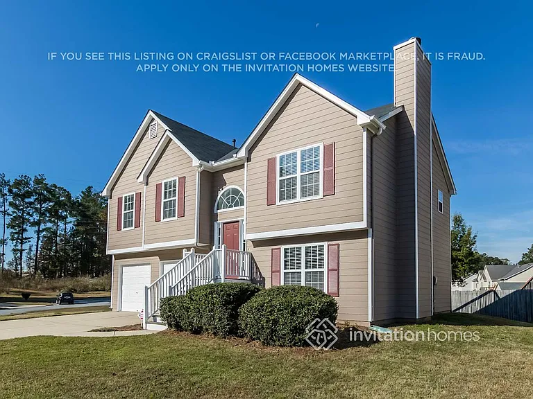 4611 Orange Dr NW — Photo 2