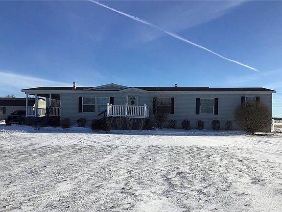 4th image of 33810 Carlton Dr