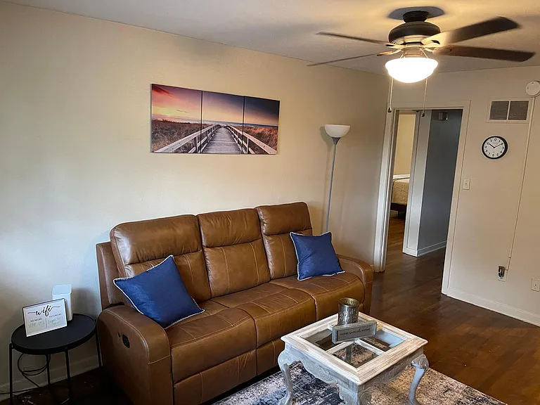 1239 NW 9th Ave #C — Photo 3