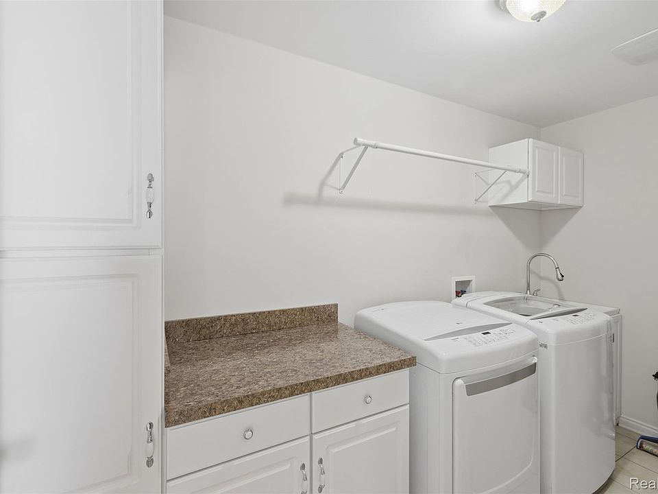 2074 Edward Ln W, photo 23