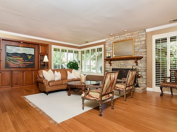 3rd image of 11766 Melones Cir