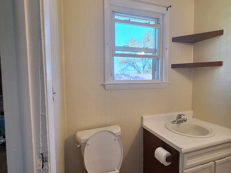 5325 Smithland Rd — Photo 4