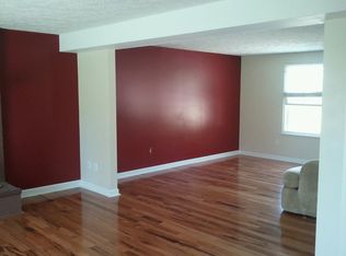 402 Blaze Dr, Glenshaw, PA