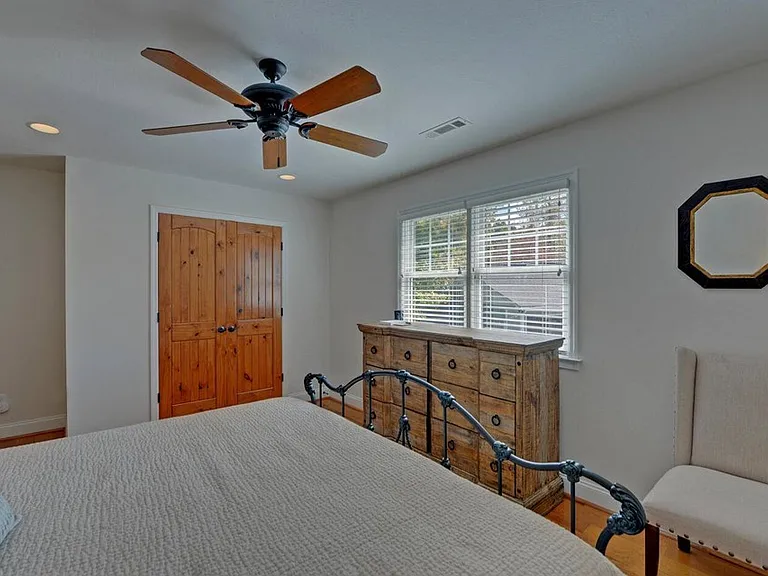 1951 Island View Dr — Photo 41