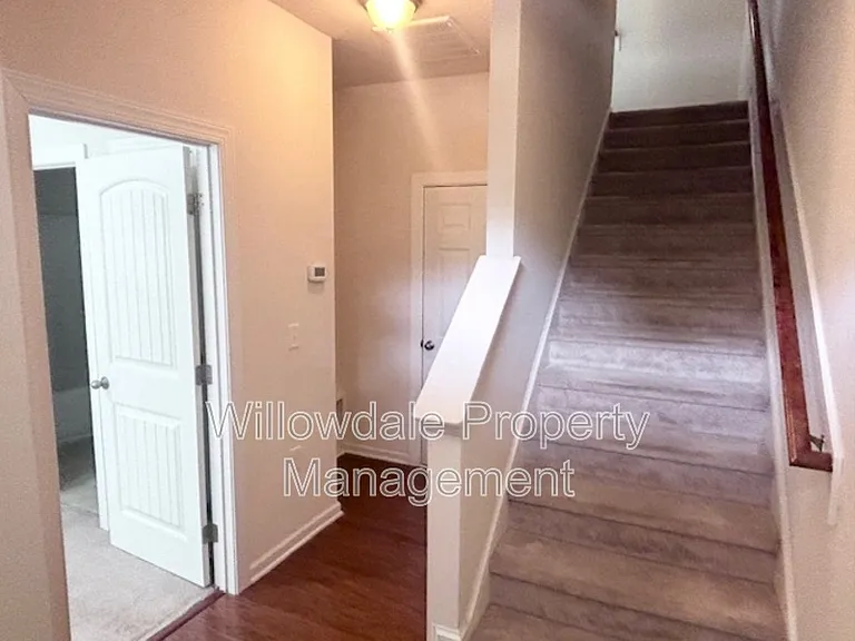 6002 Kentworth Dr — Photo 4