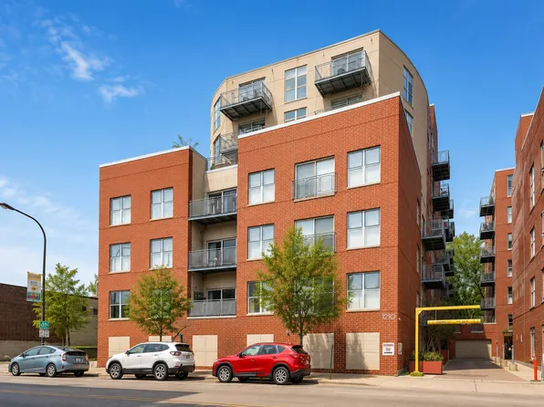 1210 Chicago Ave #C-302, Evanston, IL 60202