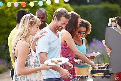 BBQ_Friends_420px
